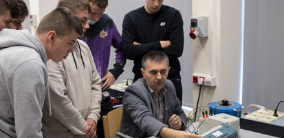 Praktyczne zajęcia dla przyszłych elektryków