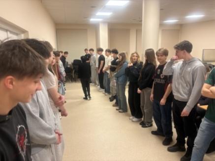 Uczniowie z III LO w Elblągu na zajęciach w IPJ