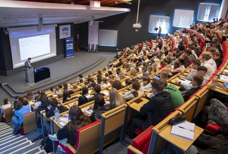 Zapraszamy wszystkich studentów do udziału w konferencji studenckiej pt. 